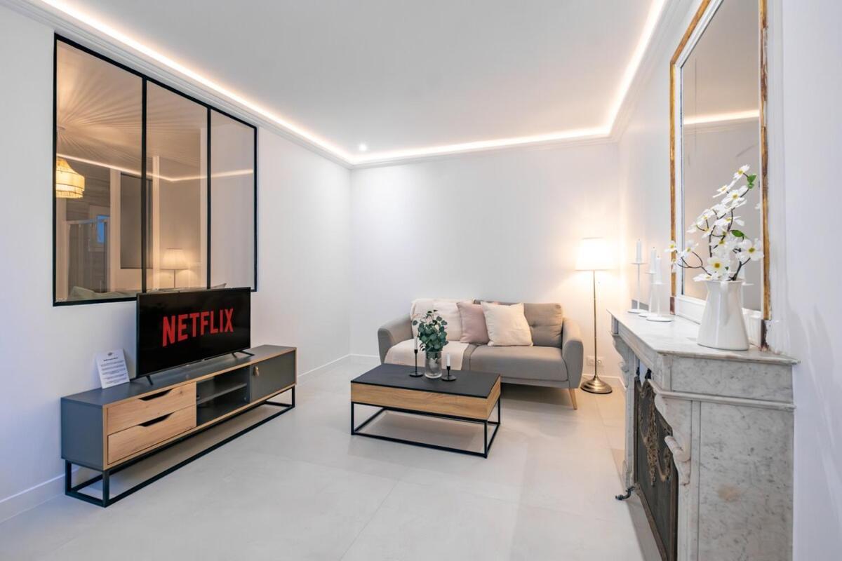 Appartement Haussmann - Champs-elysees *